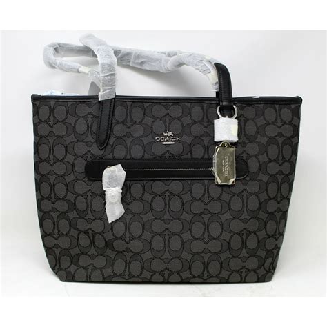 coach signature tote black.